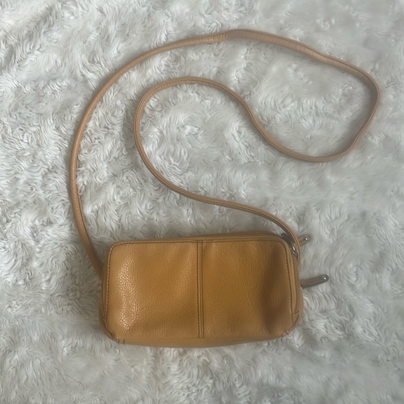 Tignanello Handbags - Tignanello mustard yellow crossbody purse